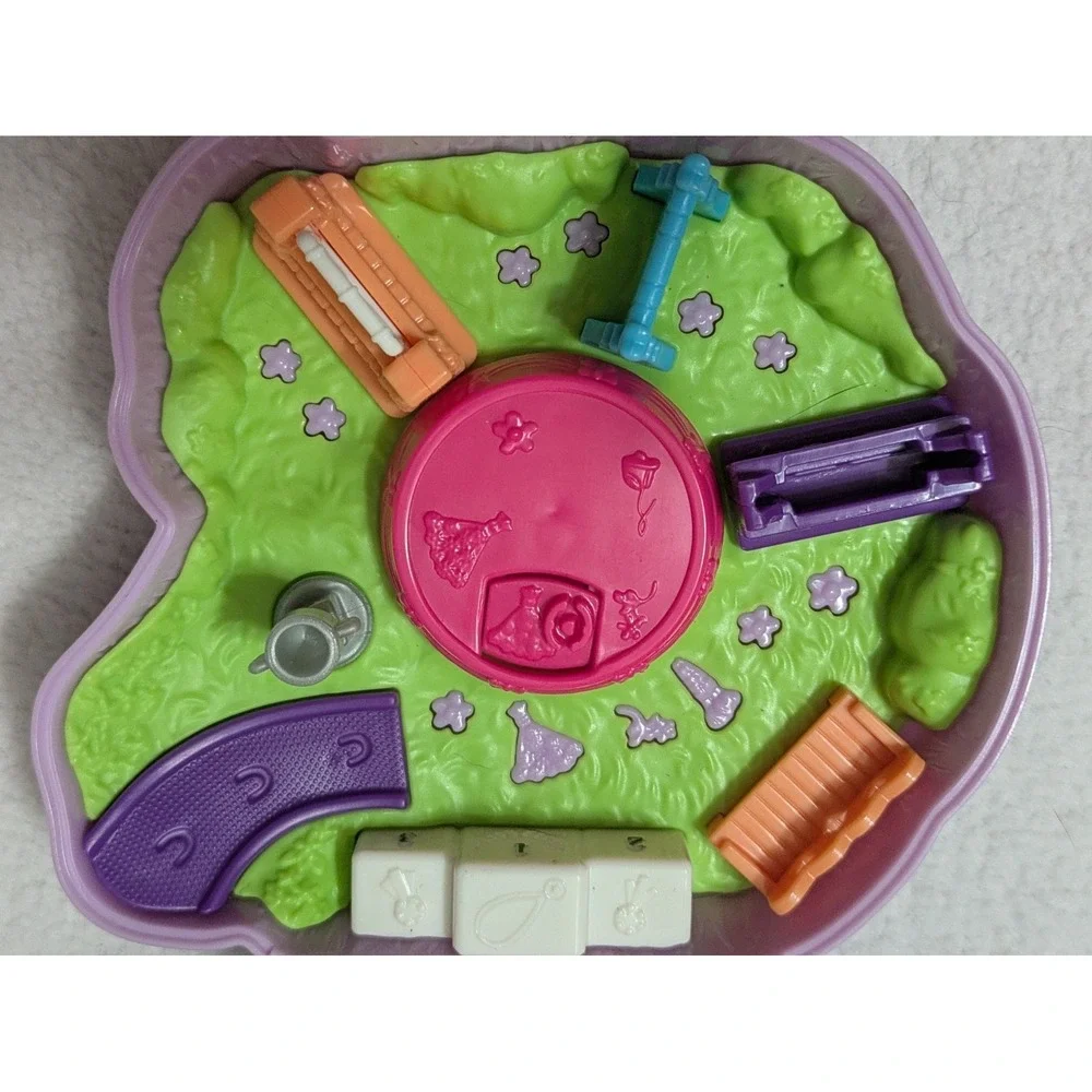 Polly Pocket Jumpin Style Pony Compact Mattel 2020 With 2 Figures And 2 Horses